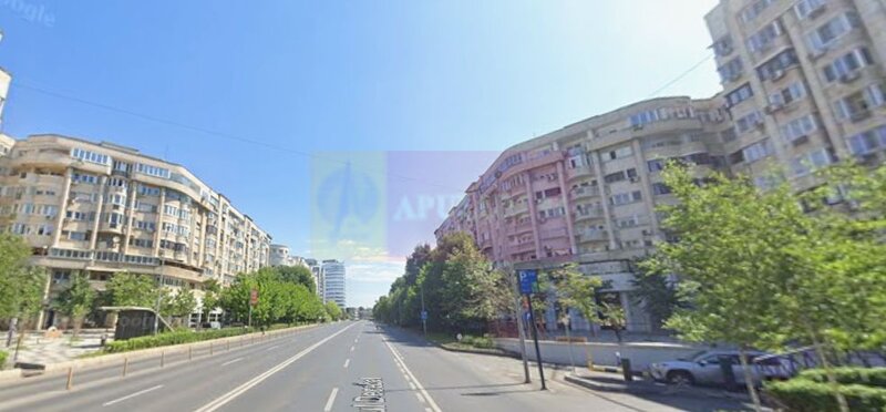 Vanzare apartament 4 camere bd Decebal, metrou