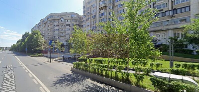 Vanzare apartament 4 camere bd Decebal, metrou